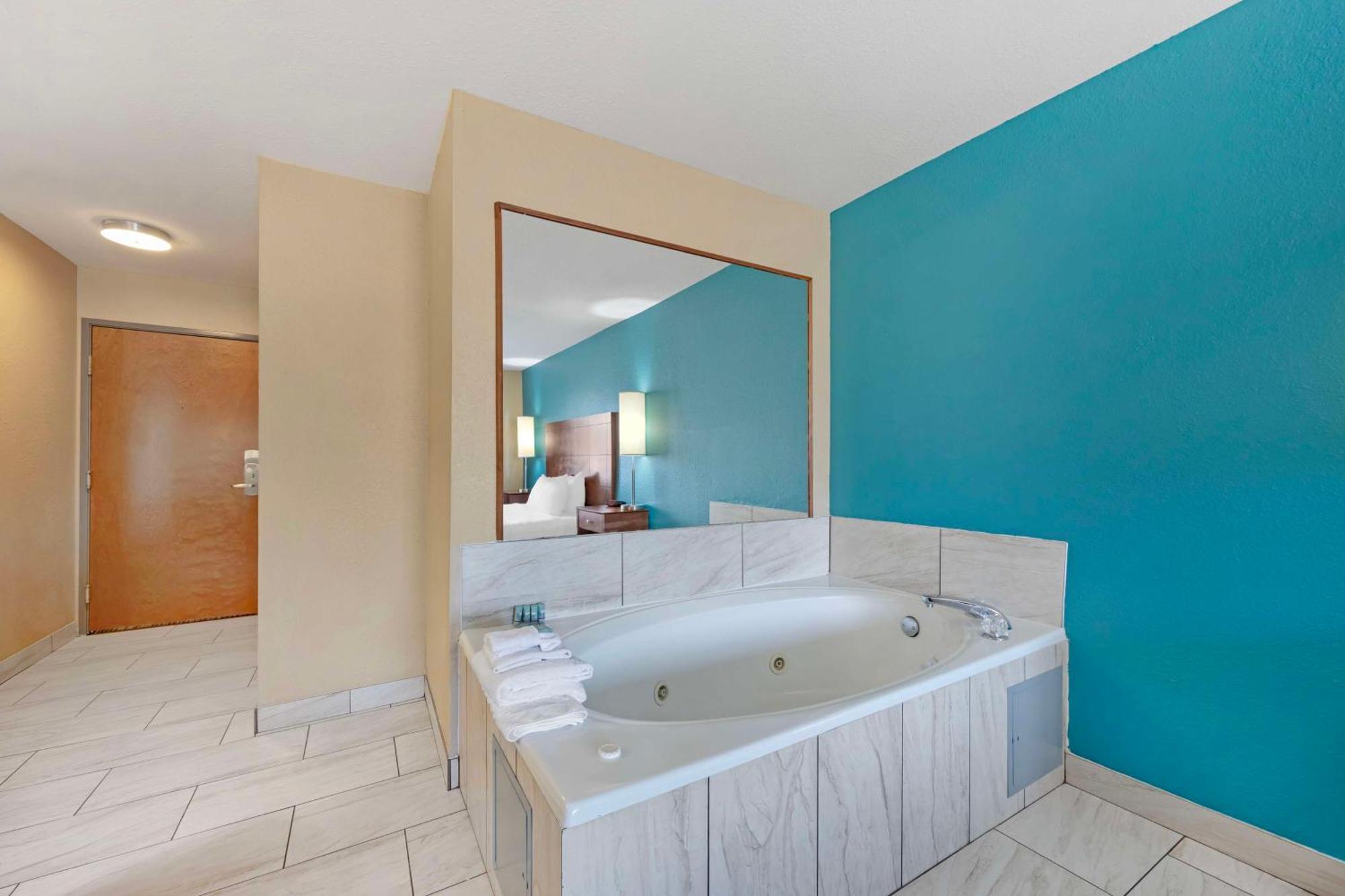 Best Western Central City Extérieur photo